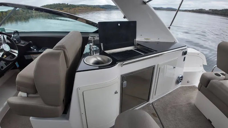 Slide: The Image of Regal 32 Express Cruiser 2015 - 18