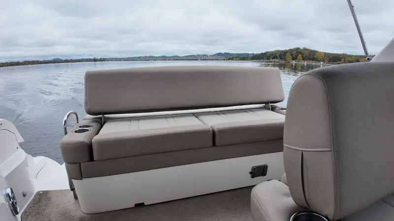 Slide: The Image of Regal 32 Express Cruiser 2015 - 19