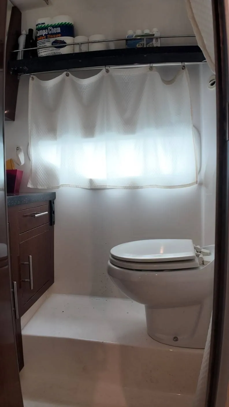 Slide: The Image of Regal 32 Express Cruiser 2015 - 28