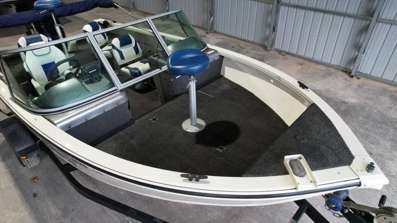 Slide: The Image of Lowe 185 Fishin' Machine 2010 - 17