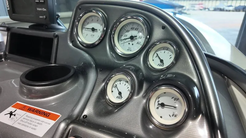 Slide: The Image of Lowe 185 Fishin' Machine 2010 - 28