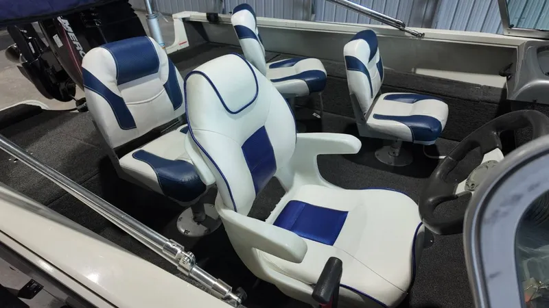 Slide: The Image of Lowe 185 Fishin' Machine 2010 - 32