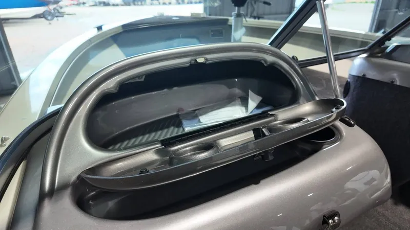 Slide: The Image of Lowe 185 Fishin' Machine 2010 - 36