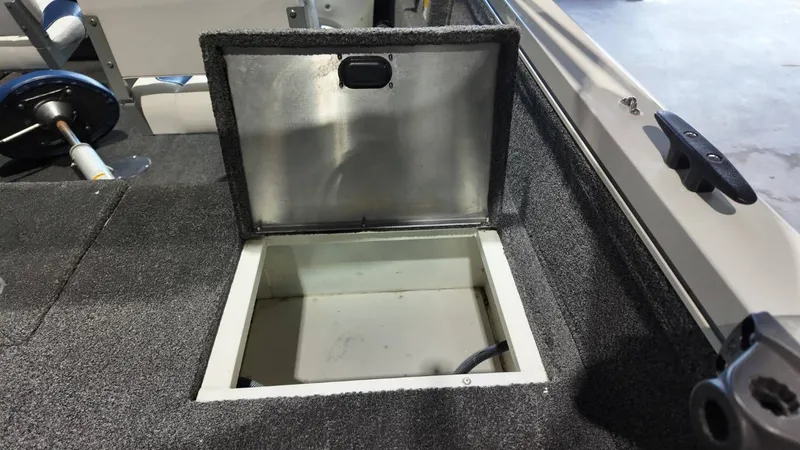 Slide: The Image of Lowe 185 Fishin' Machine 2010 - 44