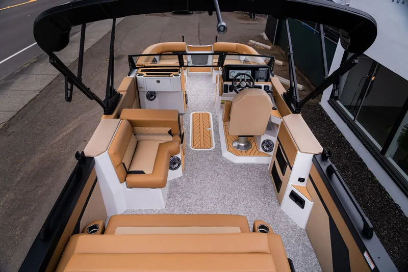 Slide: The Image of Revel Boats RS25 2026 - 13
