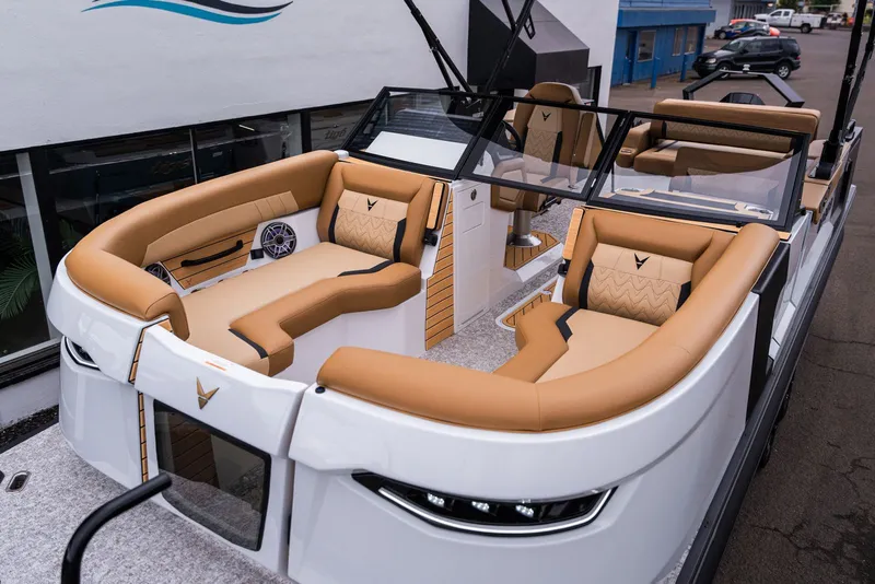 Slide: The Image of Revel Boats RS25 2026 - 14
