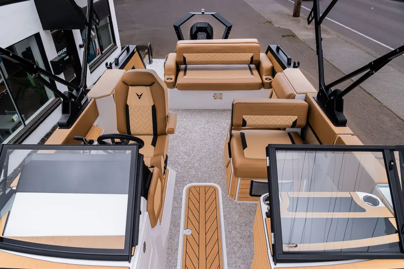 Slide: The Image of Revel Boats RS25 2026 - 17