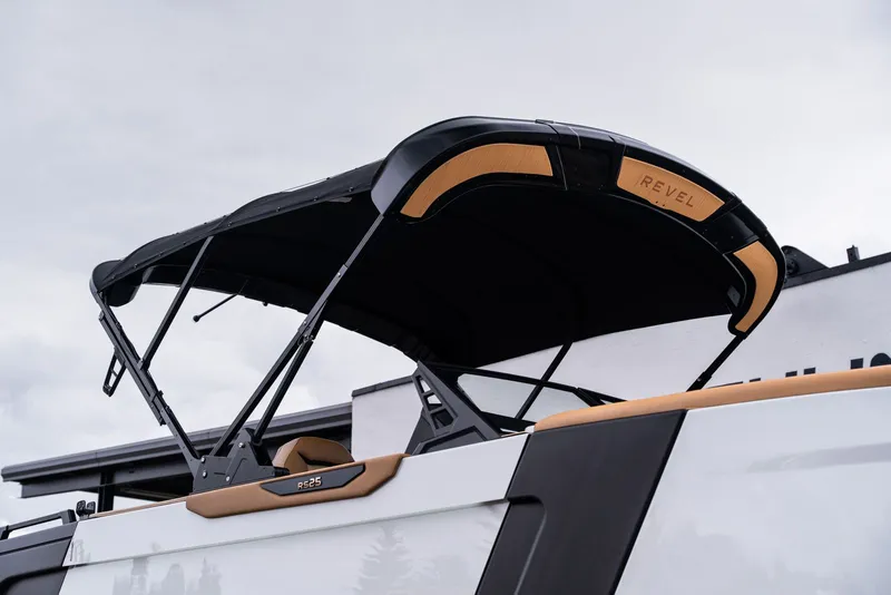 Slide: The Image of Revel Boats RS25 2026 - 30
