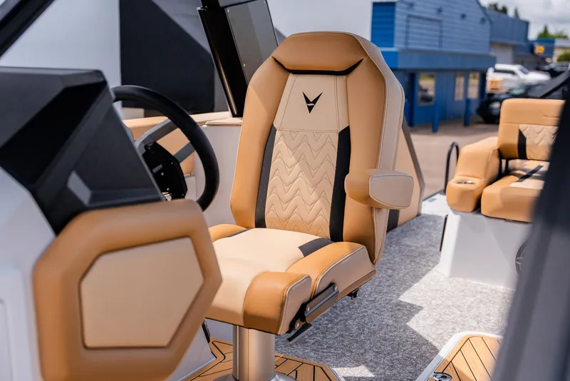 Slide: The Image of Revel Boats RS25L Midnight Eclipse 2026 - 14
