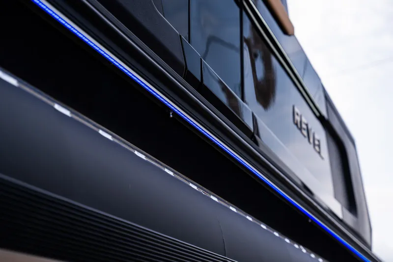Slide: The Image of Revel Boats RS25L Midnight Eclipse 2026 - 8