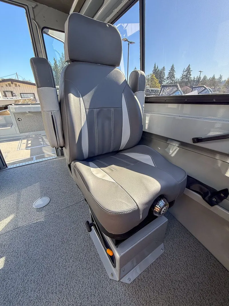 Slide: The Image of Hewescraft 210 Sea Runner ET HT 2026 - 12