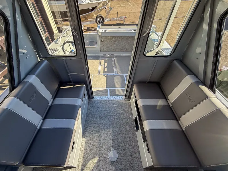 Slide: The Image of Hewescraft 210 Sea Runner ET HT 2026 - 13