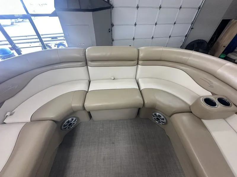 Slide: The Image of Bennington 22SSX 2017 - 5