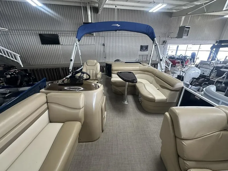 Slide: The Image of Bennington 22SSX 2017 - 7