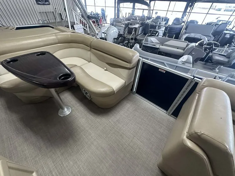 Slide: The Image of Bennington 22SSX 2017 - 8