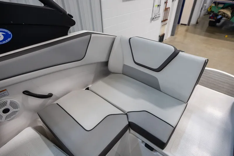 Slide: The Image of Yamaha AR220 2023 - 12