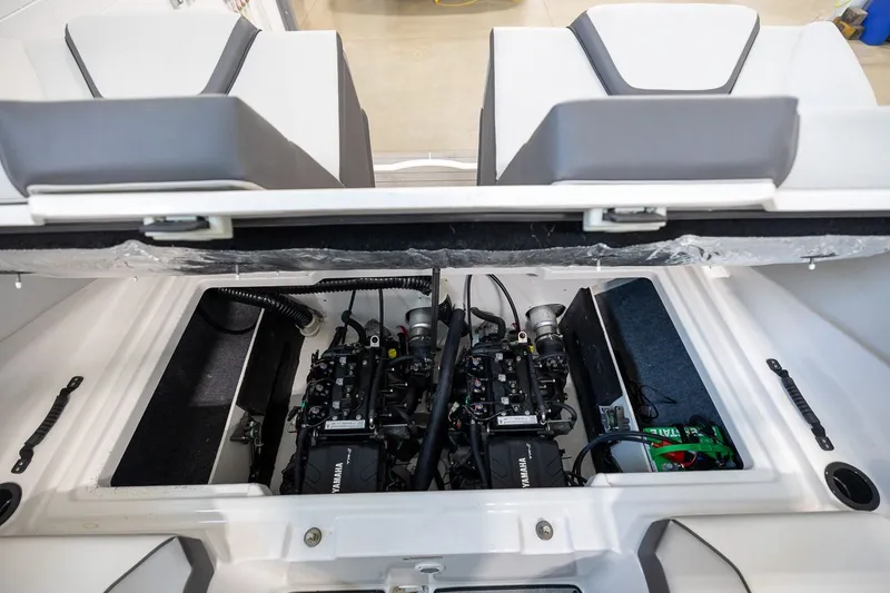 Slide: The Image of Yamaha AR220 2023 - 8