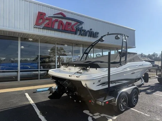 Slide: The Image of Sea Ray 205 2013 - 3