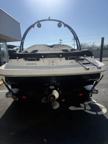 Slide: The Image of Sea Ray 205 2013 - 4