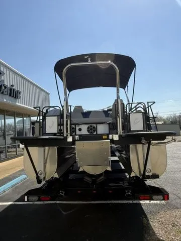 Slide: The Image of JC Manufacturing Swingback Sport 25 HTH 2026 - 3