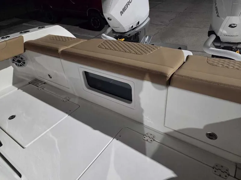 Slide: The Image of Caymas 29CT 2027 - 12