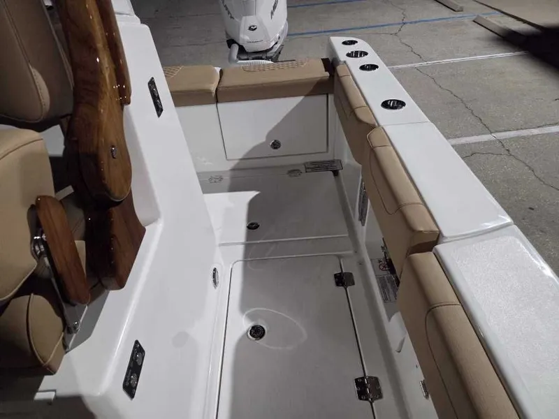 Slide: The Image of Caymas 29CT 2027 - 13