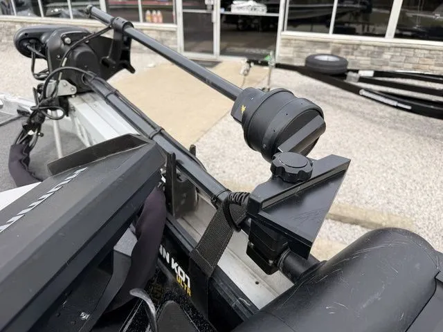 Slide: The Image of Skeeter FXR20 Limited 2023 - 12