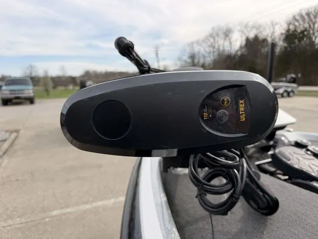 Slide: The Image of Skeeter FXR20 Limited 2023 - 13