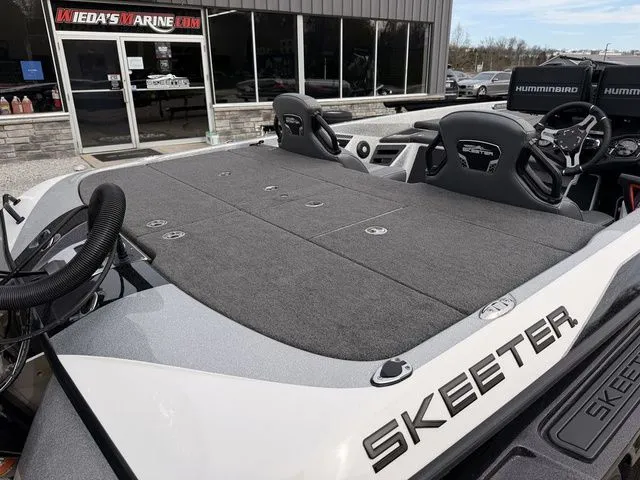 Slide: The Image of Skeeter FXR20 Limited 2023 - 5