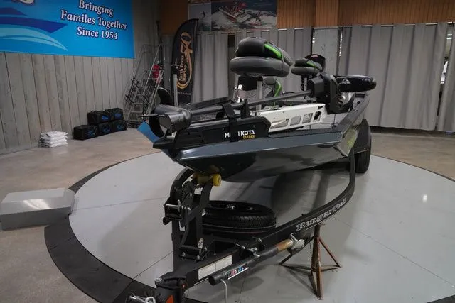 Slide: The Image of Ranger RT198P 2023 - 4