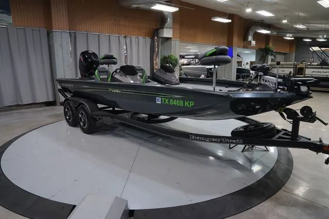 Slide: The Image of Ranger RT198P 2023 - 6