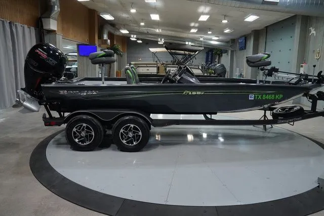 Slide: The Image of Ranger RT198P 2023 - 7