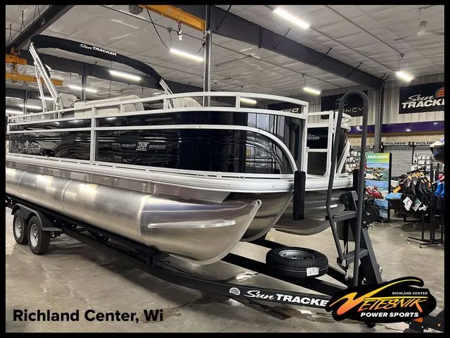 The Image of Sun Tracker Fishin' Barge 22 XP3 2026 - 1