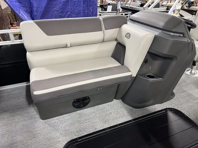 Slide: The Image of Sun Tracker Fishin' Barge 22 XP3 2026 - 22