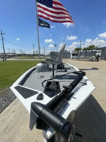 Slide: The Image of G3 Sportsman 1610 2026 - 12