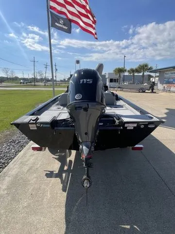 Slide: The Image of G3 Sportsman 1810 SE 2026 - 6