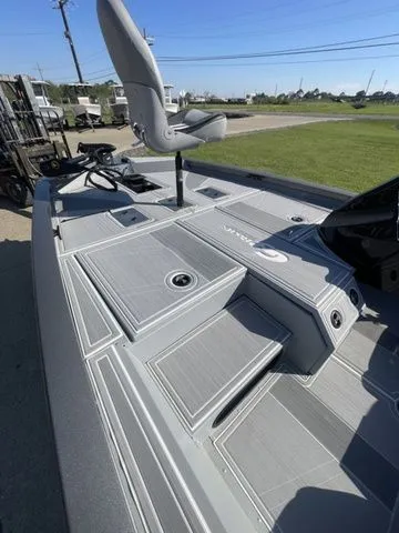 Slide: The Image of G3 Sportsman 1710 SE 2026 - 10