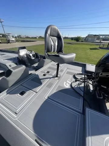 Slide: The Image of G3 Sportsman 1710 SE 2026 - 8