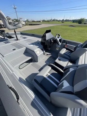 Slide: The Image of G3 Sportsman 1710 SE 2026 - 9