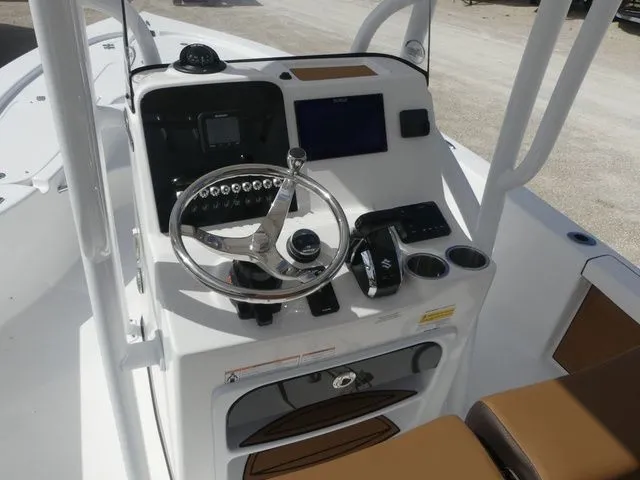 Slide: The Image of Sea Pro 230 Bay 2026 - 15