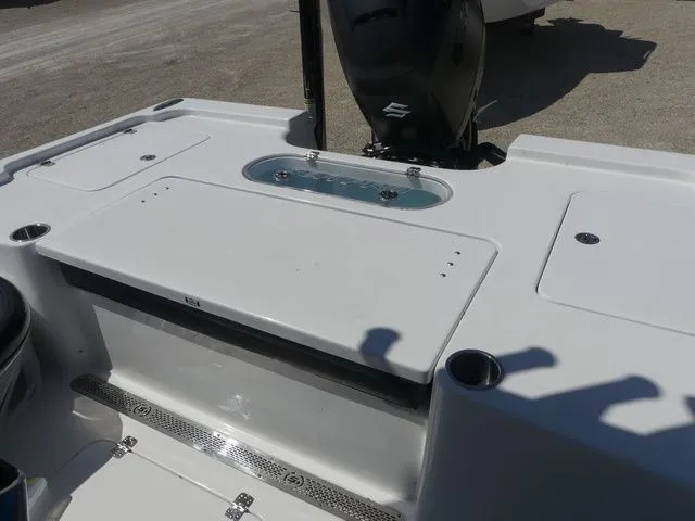 Slide: The Image of Sea Pro 250 Bay 2026 - 27