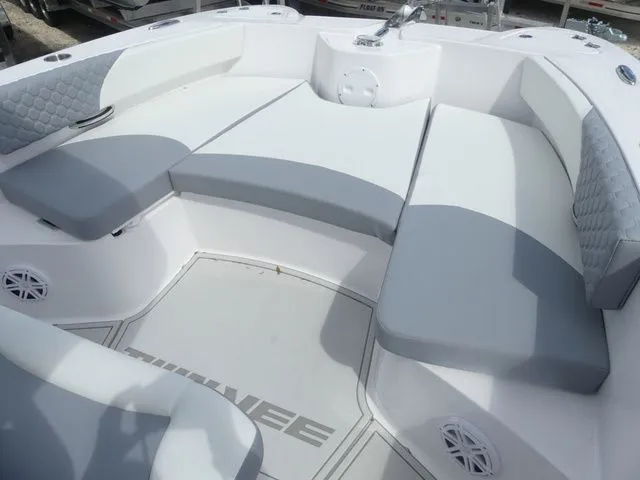 Slide: The Image of Twin Vee 240 GFX2 2026 - 14