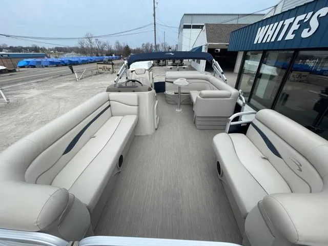 Slide: The Image of Bennington 20SLM 2018 - 4