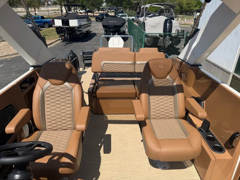 Slide: The Image of Harris Crowne 250 2026 - 15