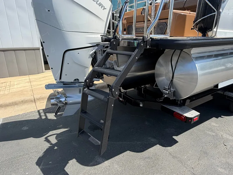 Slide: The Image of Harris Crowne 250 2026 - 26