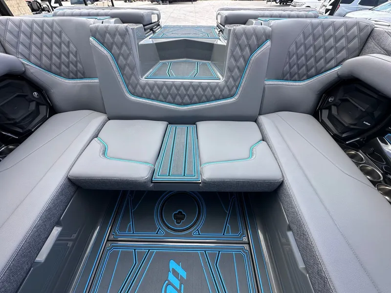 Slide: The Image of Tigé 22RZX 2026 - 13