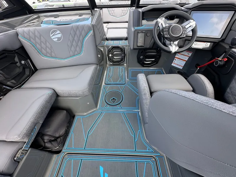 Slide: The Image of Tigé 22RZX 2026 - 16