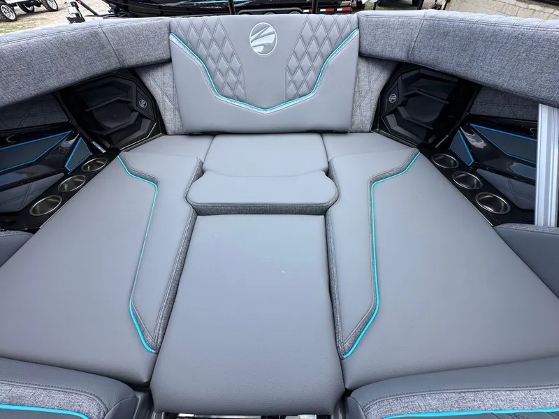 Slide: The Image of Tigé 22RZX 2026 - 20