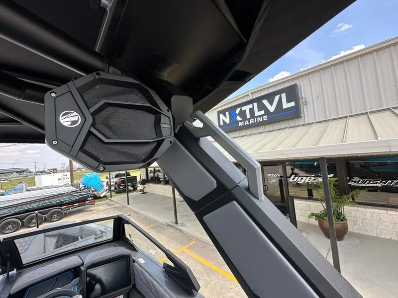 Slide: The Image of Tigé 22RZX 2026 - 28