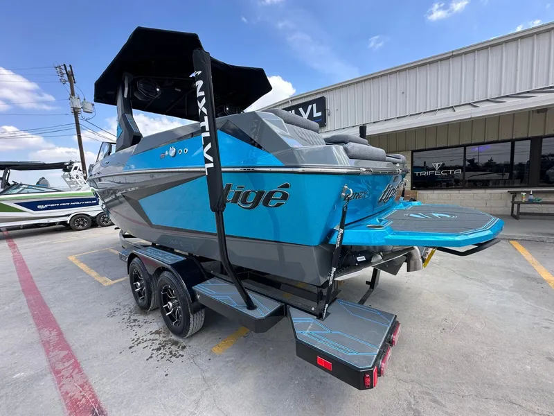 Slide: The Image of Tigé 22RZX 2026 - 3